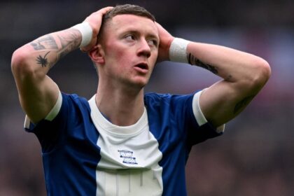 Davis must flop Birmingham, which won just 38% of its duels.