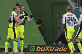 Everton rush to sign Julian Brandt as Dortmund confirm contract decision