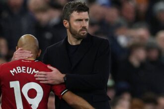 If we sign Ten Hag, he may never play for Man United again.