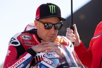 Jonathan Rea, 2026 Portuguese WorldSBK, grid. Credit: Gold and Goose.