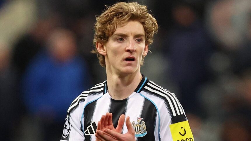 Newcastle make aggressive moves to sign Gordon's replacement Rodrigo Mora