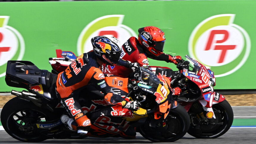 Pedro Acosta, Marc Marquez, 2026 Thai MotoGP Sprint.