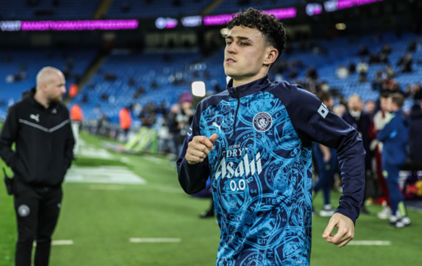 Do Manchester City have a big challenge for Phil Foden this summer?