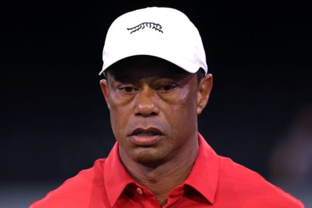 Tiger Woods takes time off from golf for treatment