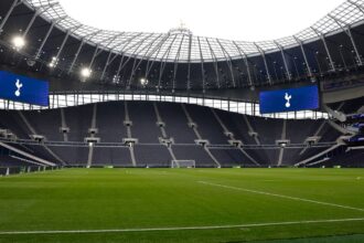 Tottenham consider sacking Lange and Venkatesham in favor of Dougie Freedman