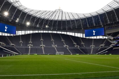 Tottenham consider sacking Lange and Venkatesham in favor of Dougie Freedman