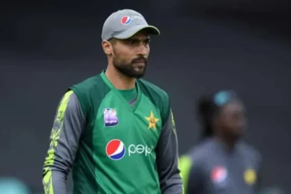 Pakistan's Mohammad Amir targets Pakistan players, mentions Mickey Arthur indirectly