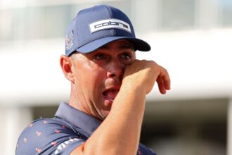 Woodland wins Houston Open, first title after brain surgery