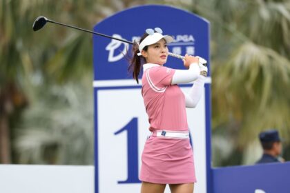 Zhang Weiwei shoots 66 to share lead in China LPGA tournament