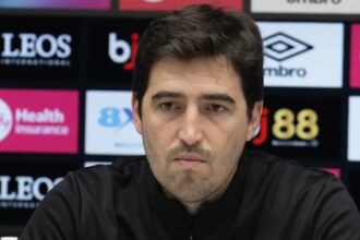 Bournemouth manager Andoni Iraola confirms talks over new contract amid rumors of interest (video)