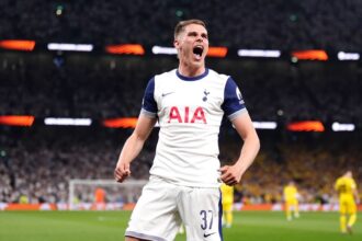 Micky van de Ven denies the idea Spurs players don't care about Premier League survival (video)