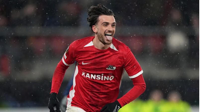 Milan considering entering race to sign Troy Parrott