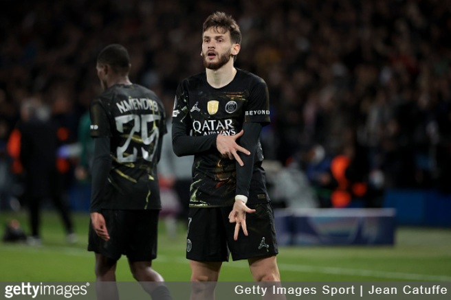 Paris Saint-Germain 5-2 Chelsea: Kvaratschelia's impact puts the champions in control