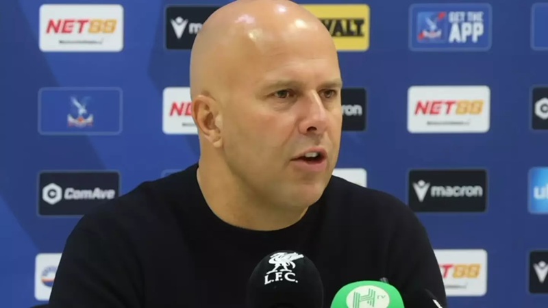 'It's a great team' – Liverpool manager Arne Slott looks forward to playing against PSG in the Champions League quarter-finals (video)