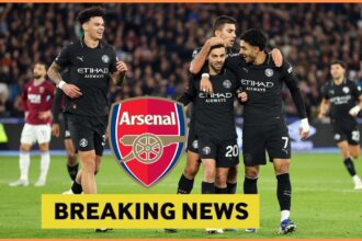 Bernardo Silva celebrates with his Manchester City teammates