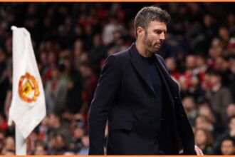 Michael Carrick walks down the tunnel after Man United
