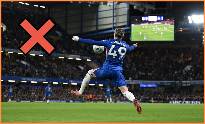 Alejandro Garnacho in action for Chelsea