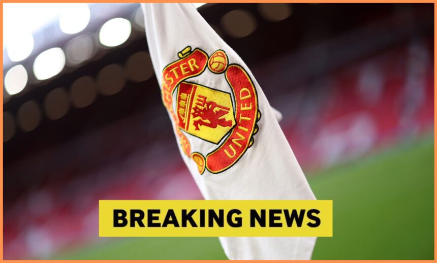 Manchester United corner flag and breaking news banner