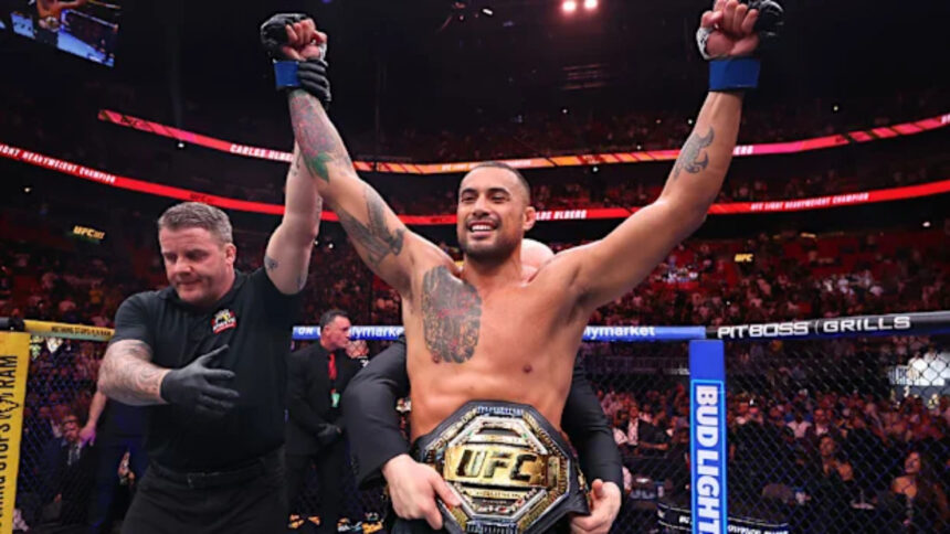 Carlos Ulberg wins title at UFC 327