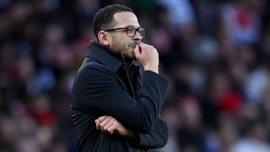 Chelsea want 'wildcard' manager to replace Rosenior, but he is waiting for Liverpool
