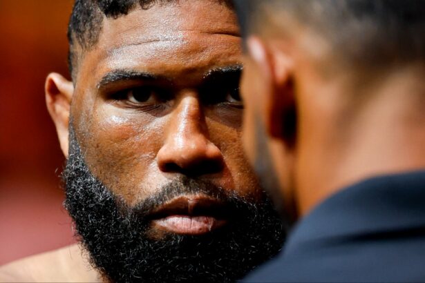Curtis Blaydes prepares to enter the Octagon at UFC 327