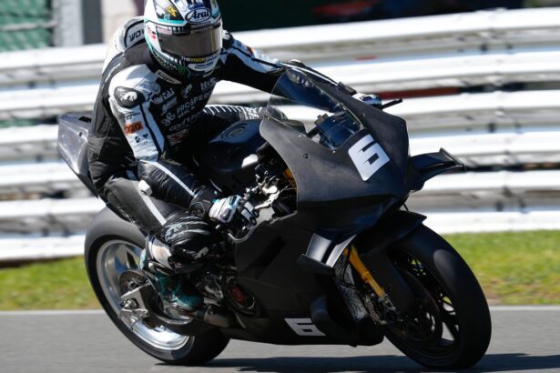 Michael Dunlop, 2026 Oulton Park BSB Test. Credit: Ian Hopgood Photography.