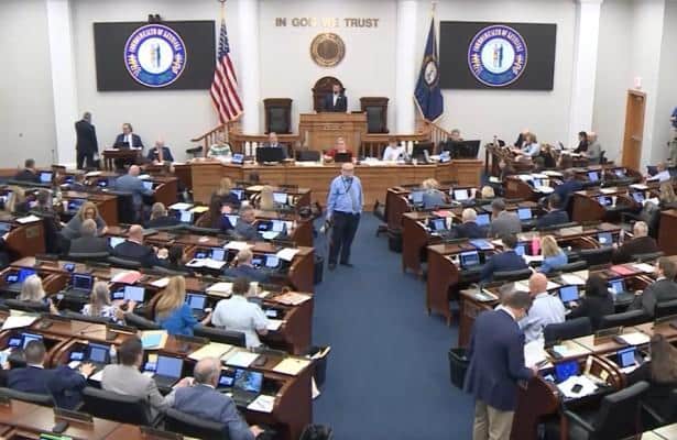 Kentucky allows fixed odds, but denies cap on fillies