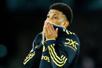 Manchester United begin contract talks with 'young Sadio Mane' as £42m upgrade for Amad