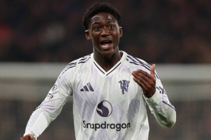 Manchester United 'negotiating' Koby Mainu to sign £100m upgrade deal