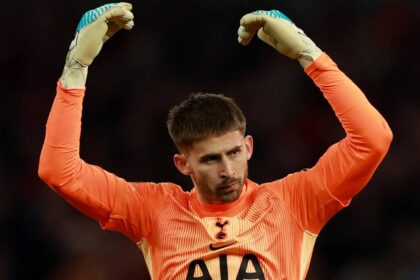 Roberto De Zerbi presses Tottenham to sign £17m star to replace Vicario