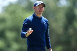 Rory McIlroy shoots 67 in first round of Masters, lowest since 2011