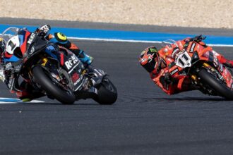 Toprak Razgatlioglu, Nicolo Bulega, 2025 Estoril WorldSBK round.