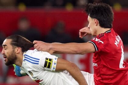 “We are disappointed and we didn’t agree with it” – Manchester United manager Michael Carrick on Lisandro Martinez’s red card against Leeds (video)