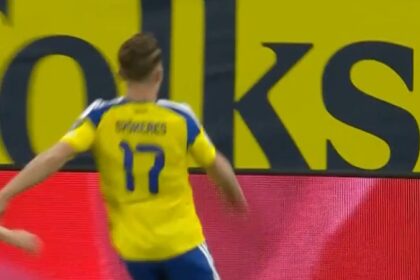 Victor Gokeres scores in the 88th minute against Denmark to send Sweden to the World Cup (video)