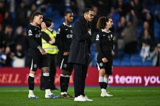 Chelsea players apologise to fans after Brighton defeat