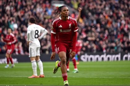 Era meets as Rio Ngmoja and Mohamed Salah score in Liverpool's win over Fulham (Video)