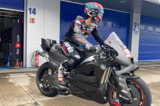 Lorenzo Savadori tests Aprilia's 2027 MotoGP bike at Jerez
